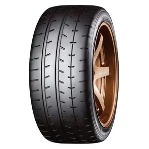 Yokohama ADVAN A052 225/60 R17 99T